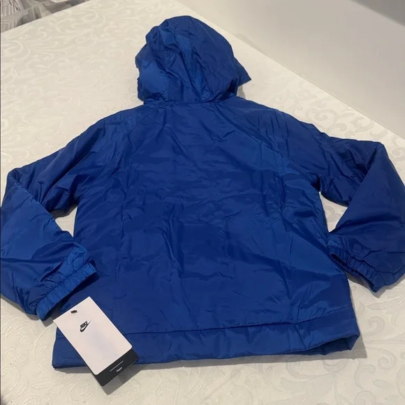 Nike Kids Fleece Lined Windbreaker. Boys 7. - Picture 10 of 12